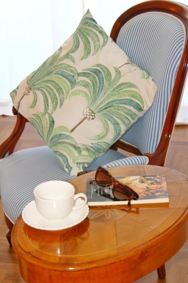 Elicriso Suites *
